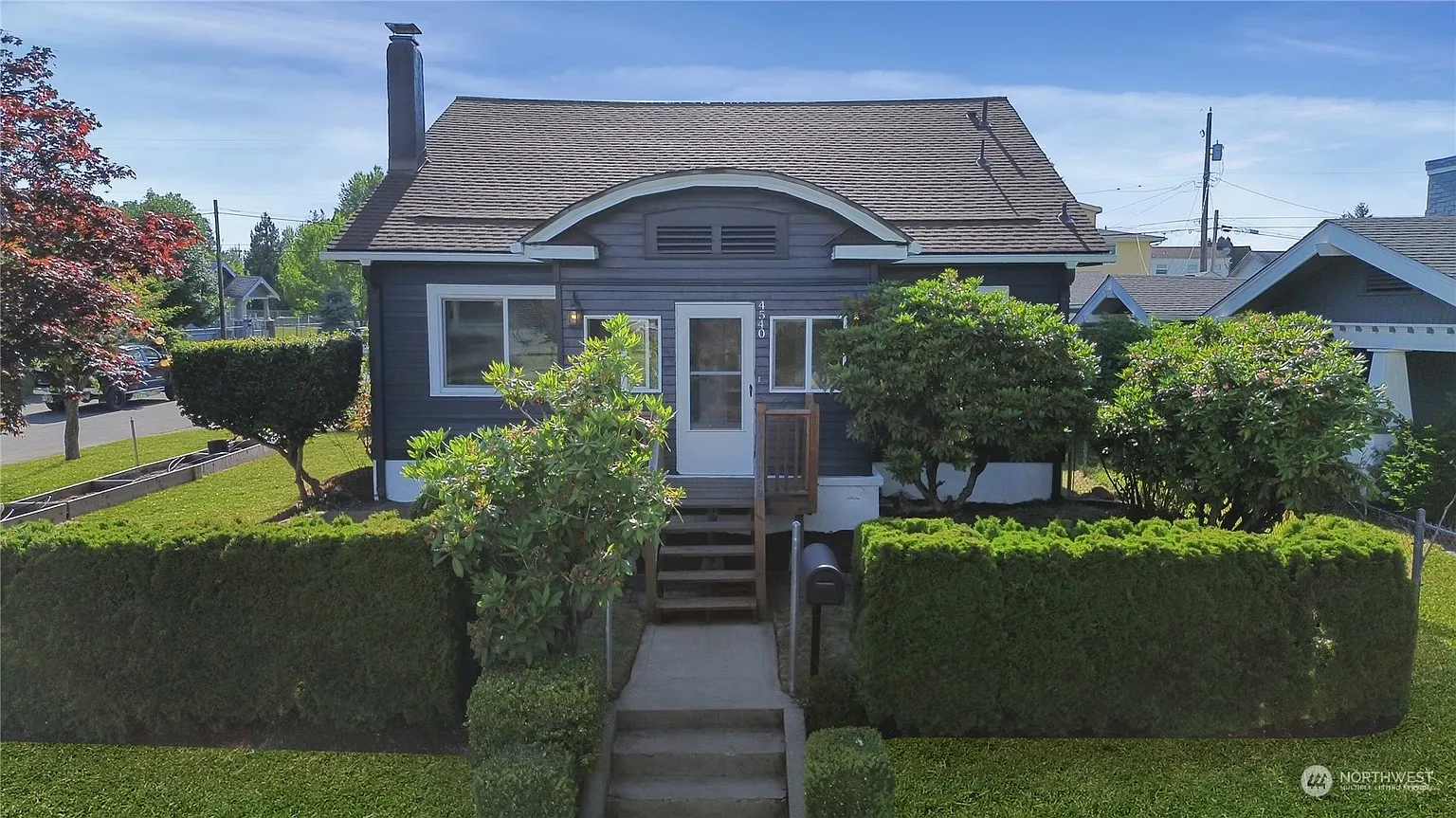 4540 S Park Avenue photo 1