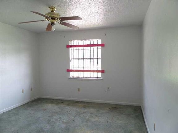 3rd image of 8200 Curran Blvd