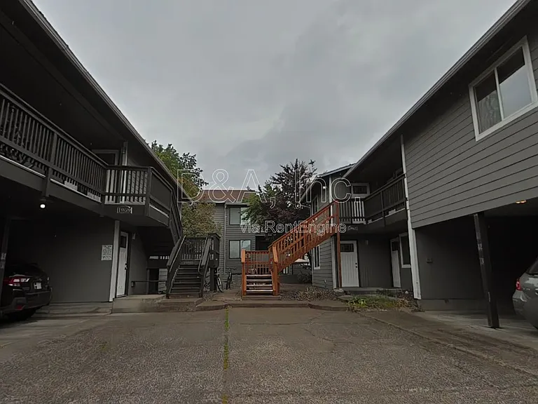 1961 NW Grant Ave #1 — Photo 13