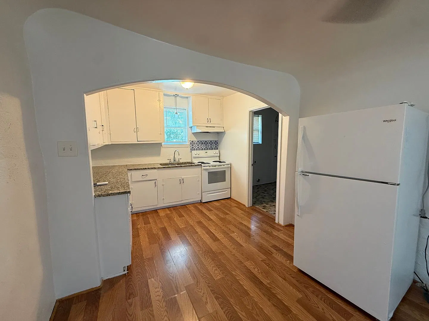 Charming 3-Bedroom Home Near Downtown San Antonio | Hardwood Floors + Updated Bathrooms! — Photo 3