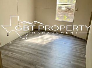 229 N 2nd St, Walnut Springs, TX 76690