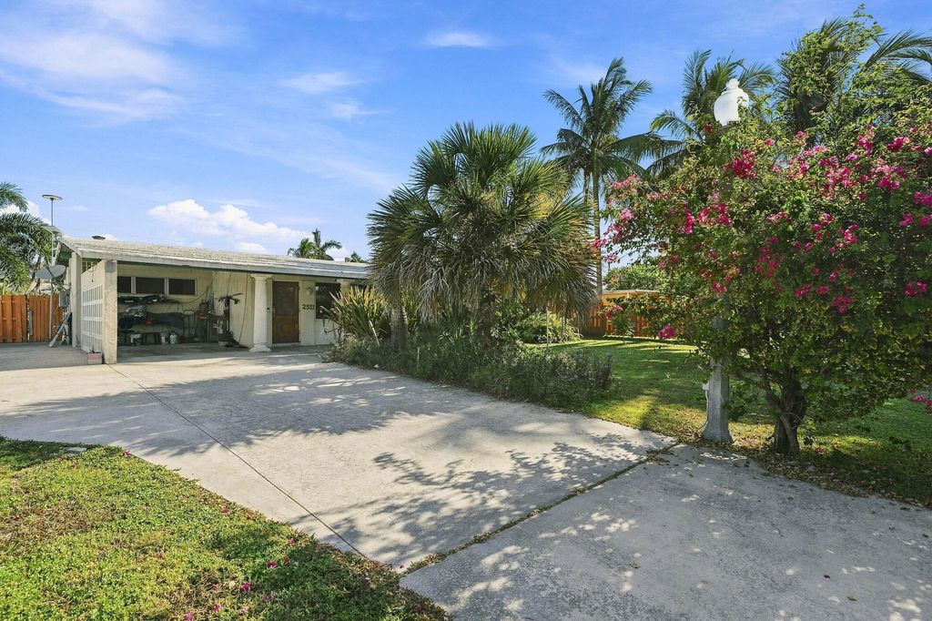2511 NE 12TH Court, Pompano Beach