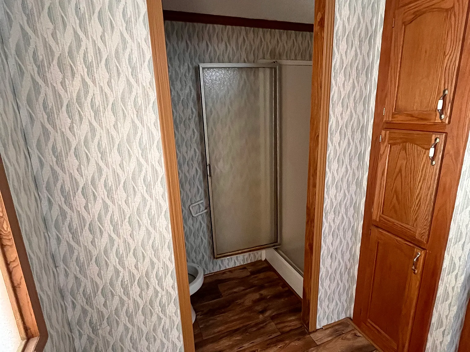 3 bed, $1,200 — Photo 4