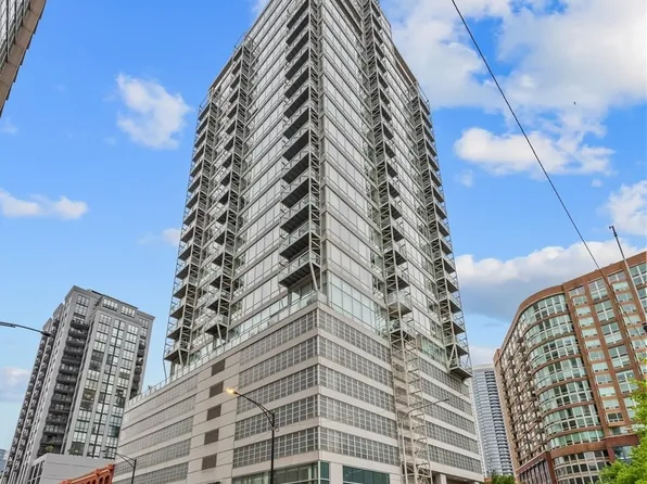 653 N Kingsbury St APT 706, Chicago, IL 60654