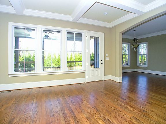 4th image of 183 Bayberry Creek Cir