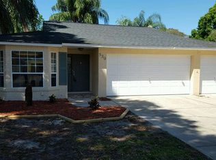 330 Douglas Dr, Eustis, FL 32726