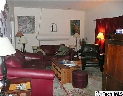 2nd image of 938 Concha St