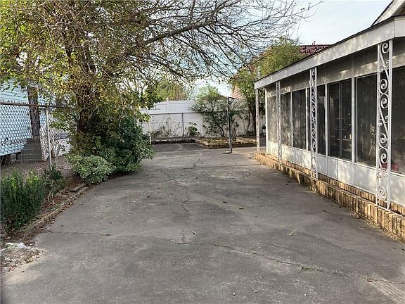 4th image of 2837 Tureaud Ave