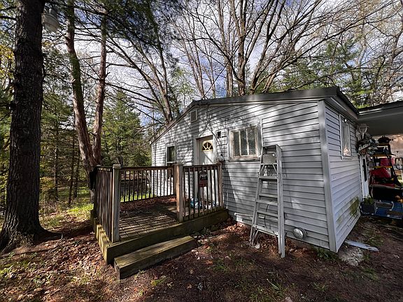 4th image of 4167 Maes Rd