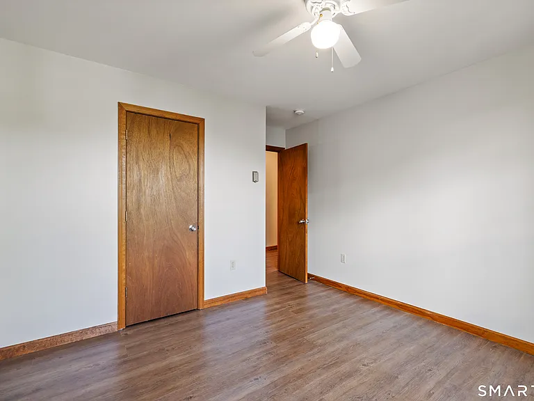 180 N Cherry St #15 — Photo 12