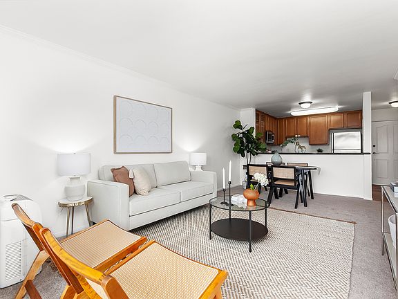 3rd image of 3030 Suncrest Dr Unit 805