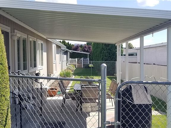 3rd image of 715 Quince St Unit 2215