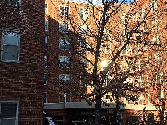 5th image of 6311 Queens Blvd APT E24