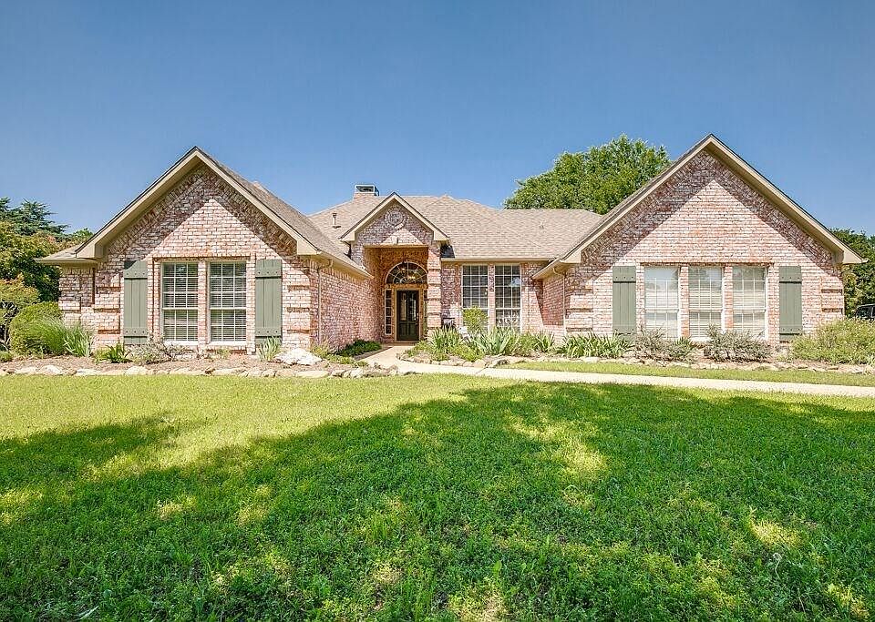 1st image of 613 Dove Hill Cir