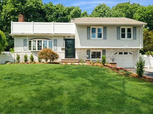 739 Franklin Street, Westbury, NY 11590