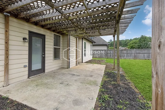 1135 Avalon Dr — Photo 24