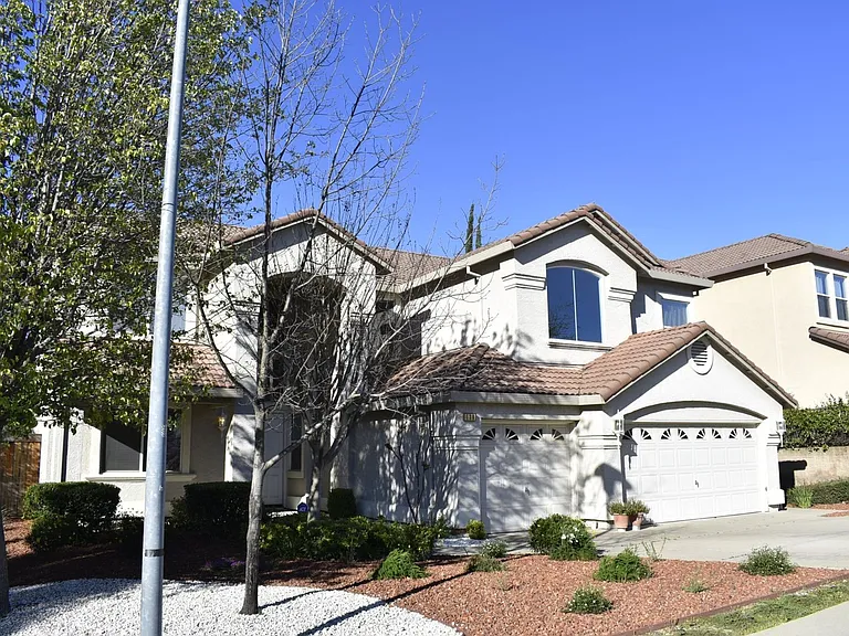 630 Rogers Cir — Photo 36