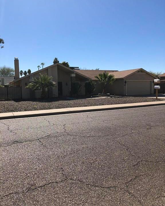 1st image of 2319 W Caribbean Ln