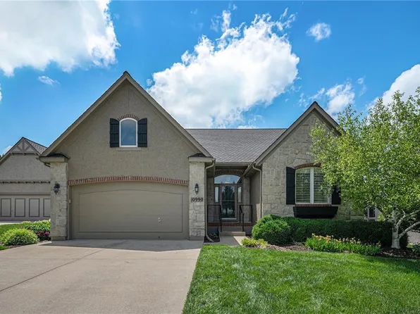 10990 S Cottage Ln, Olathe, KS 66061