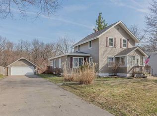 1653 30th Ave, Moline, IL 61265