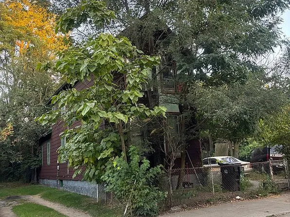 2353 E 74th St, Cleveland, OH 44104