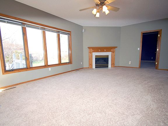 5th image of 9142 Cambridge Alcove