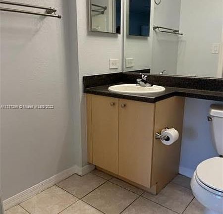 3rd image of 2586 Centergate Dr APT 303