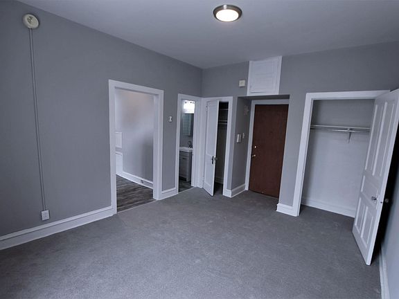 5th image of 6 W Willow Grove Ave APT 207