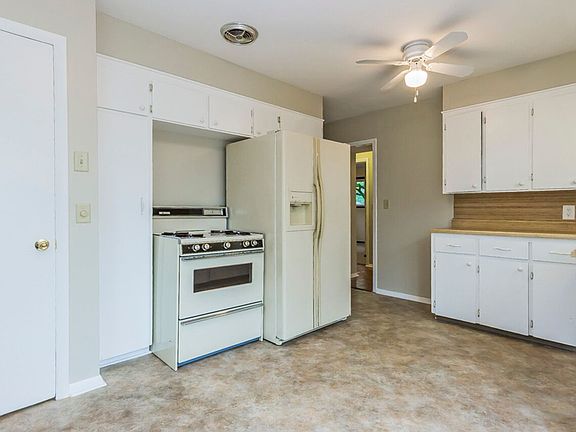 4th image of 4424 Madison Ave SE