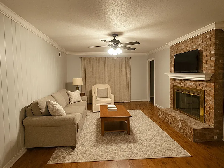 1550 Cordova Rd — Photo 5