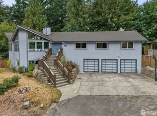 19217 46th Ave NE, Lake Forest Park, WA 98155