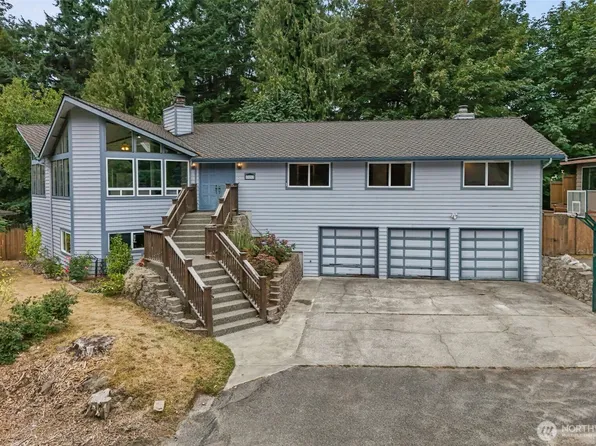 19217 46th Avenue NE, Lake Forest Park, WA 98155