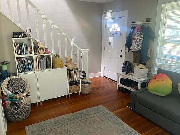 4th image of 7057 NE 7th Ave