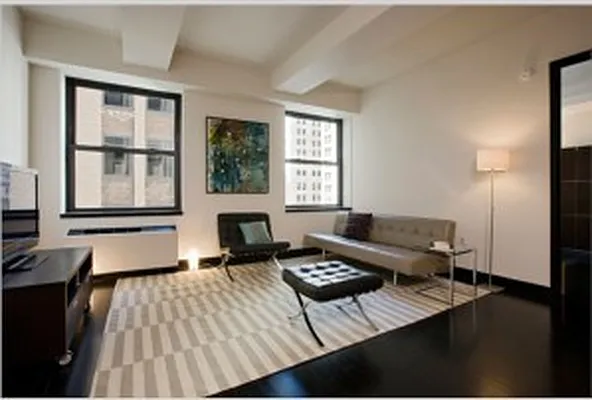 Rented by Avenue Real Estate | media 16