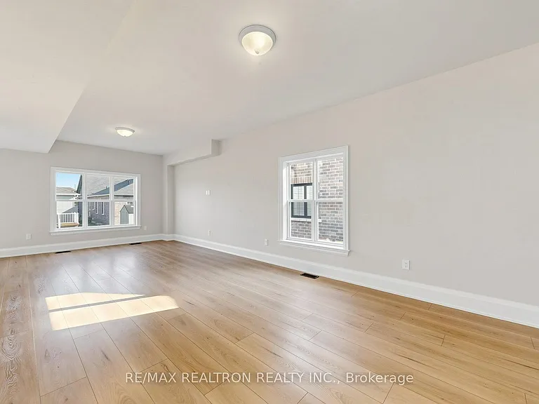 4 Braeburn St — Photo 7