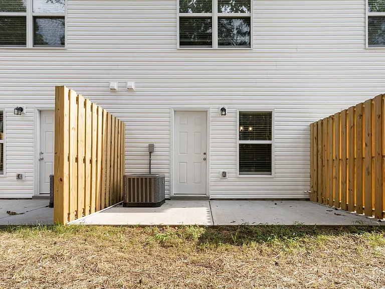 215 Notgrass Rd #D-1 — Photo 13