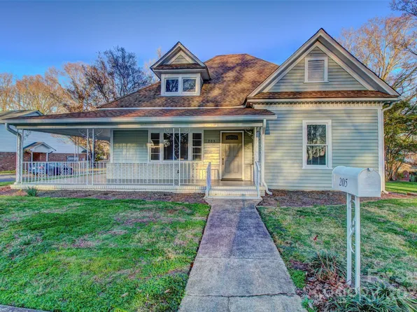 205 S Dixie St, Cherryville, NC 28021