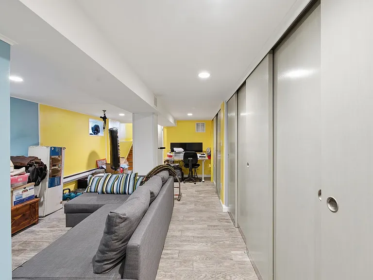 6906 66th Pl — Photo 22
