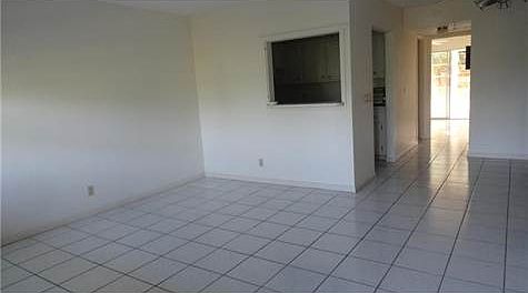 3rd image of 18 Markham A