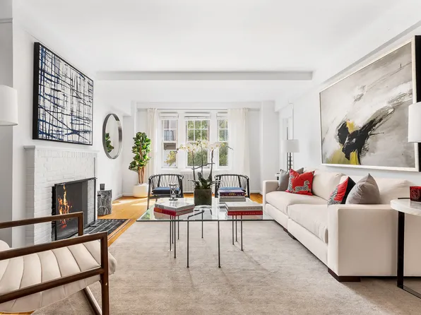 45 Christopher Street image 1 of 10