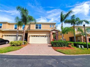 1501 Hillview Ln, Tarpon Springs, FL 34689