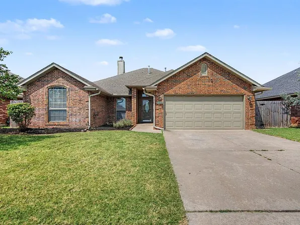 521 Loyd Ln, Moore, OK 73160