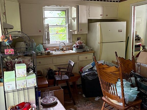 4th image of 3144 Brookfield Rd