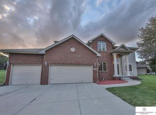 10140 Edna Circ, La Vista, NE 68128