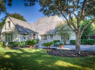 121 E Hermosa Dr, Olmos Park, TX 78212