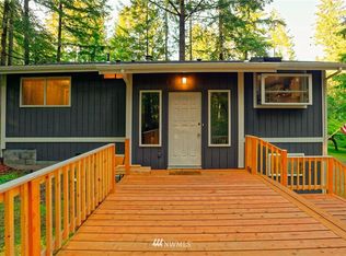 11210 Bayview Pl, Anderson Island, WA 98303
