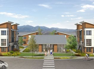 1590 Myers Ln #201, Medford, OR 97501