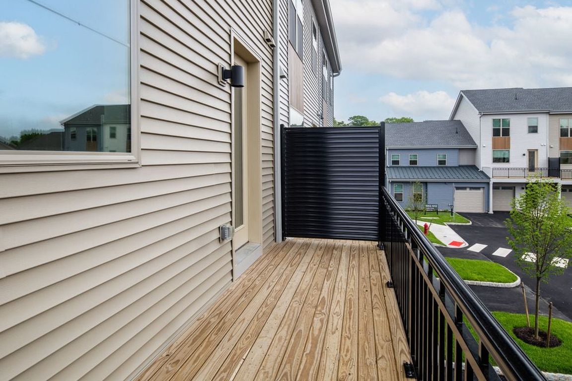 Signature Collection Townhome balcony