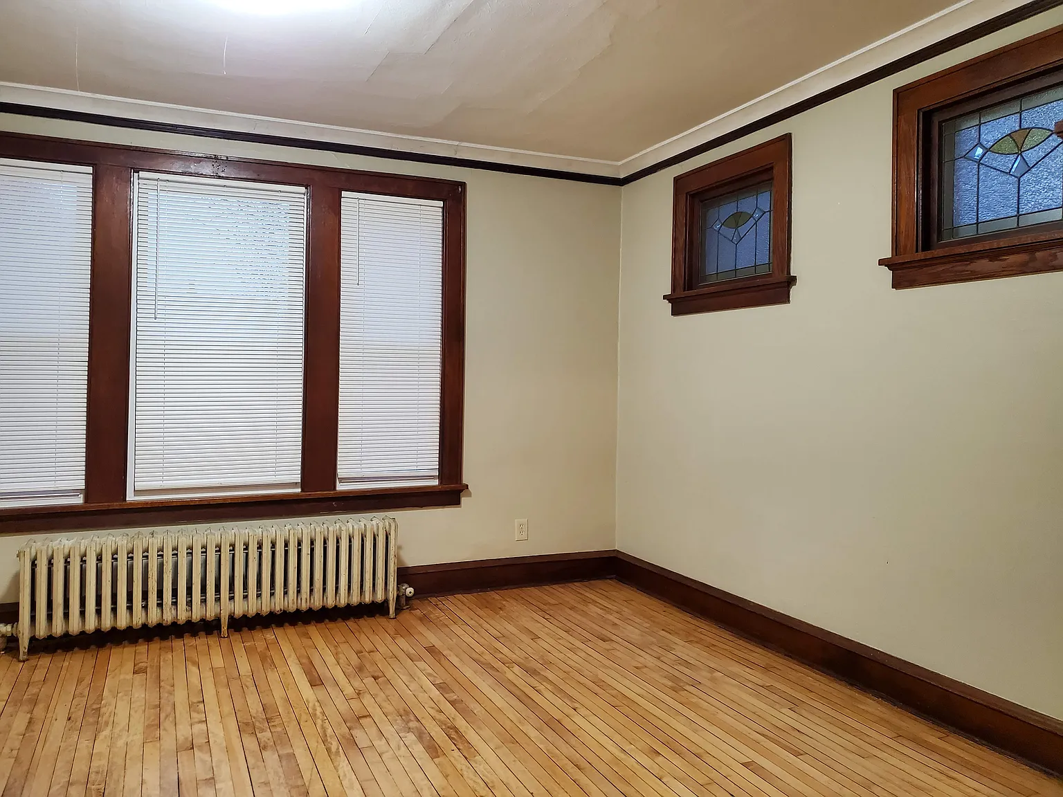 2 bed, 1100 sqft, $1,295 — Photo 3