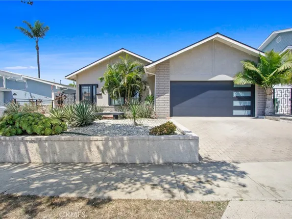 701 Bayside Dr, Seal Beach, CA 90740